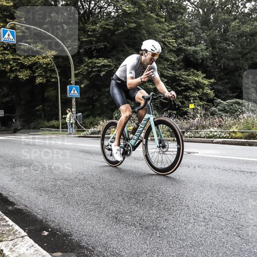 13.09.2026 - Stadtparktriathlon H.Heesch http://msf.ph/oto/10381813 13.09.2026 11:02:39 Radfahren 531, 557, 572, 671 meine-sportfotos.de