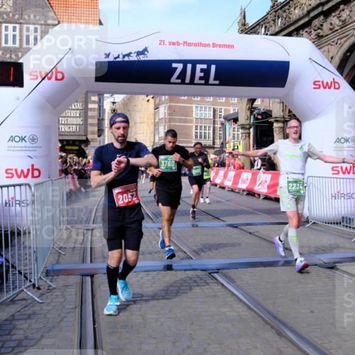 13.09.2026 - 21. swb-Marathon Bremen Tim E. http://msf.ph/oto/10381846 13.09.2026 13:18:00 Ziel 560, 771, 1297, 2008, 2125, 2234, 2812, 3051, 3192, 3760, 4171, 4286, 4374, 4498, 4499, 4620, 5041, 5530, 5550, 5817, 7901, 8100, 8250, 9400, 9505, 13107 meine-sportfotos.de