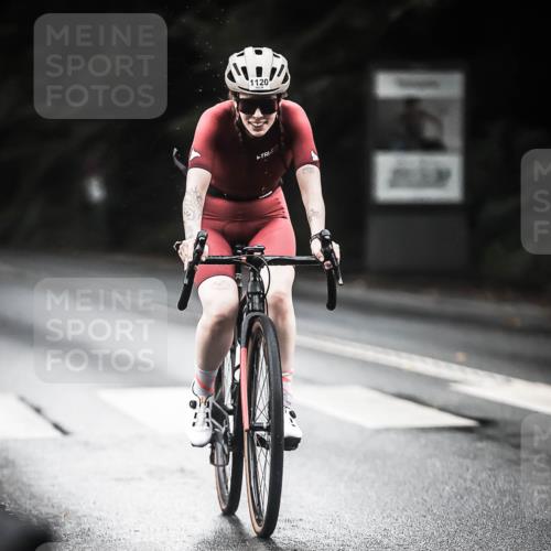 13.09.2026 - Stadtparktriathlon H.Heesch http://msf.ph/oto/10381916 13.09.2026 12:28:30 Radfahren 975, 1120, 1137 meine-sportfotos.de