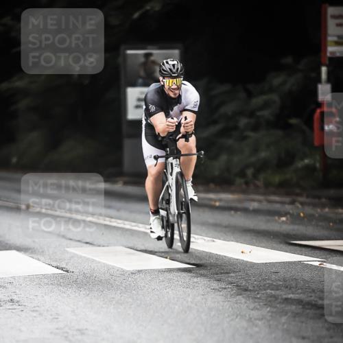 13.09.2026 - Stadtparktriathlon H.Heesch http://msf.ph/oto/10381932 13.09.2026 12:28:35 Radfahren 975, 998, 1087, 1120 meine-sportfotos.de