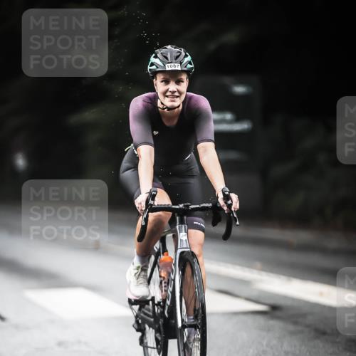 13.09.2026 - Stadtparktriathlon H.Heesch http://msf.ph/oto/10381956 13.09.2026 12:28:37 Radfahren 975, 998, 1087 meine-sportfotos.de