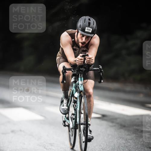 13.09.2026 - Stadtparktriathlon H.Heesch http://msf.ph/oto/10381991 13.09.2026 12:28:42 Radfahren 975, 998, 1081, 1087 meine-sportfotos.de