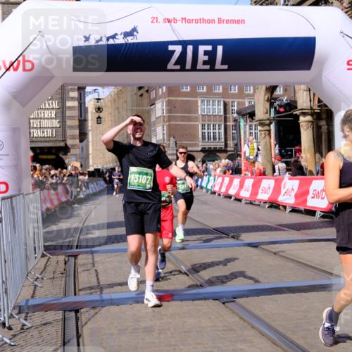 13.09.2026 - 21. swb-Marathon Bremen Tim E. http://msf.ph/oto/10381994 13.09.2026 13:18:05 Ziel 771, 948, 1297, 2001, 2125, 2234, 2812, 3051, 3192, 3760, 4286, 4374, 4498, 4499, 4620, 5530, 5817, 5935, 8869, 9400, 9505, 9595, 9596, 9837, 13041, 13107 meine-sportfotos.de