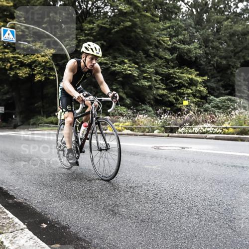 13.09.2026 - Stadtparktriathlon H.Heesch http://msf.ph/oto/10382057 13.09.2026 11:05:23 Radfahren 483, 560, 595, 598 meine-sportfotos.de