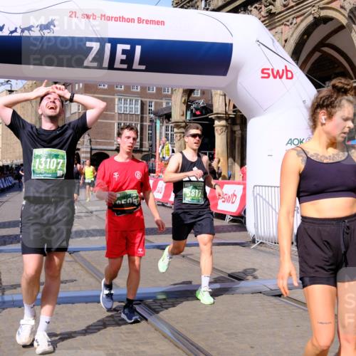 13.09.2026 - 21. swb-Marathon Bremen Tim E. http://msf.ph/oto/10382074 13.09.2026 13:18:06 Ziel 771, 948, 1297, 1797, 2001, 2125, 2234, 2812, 3051, 3192, 3760, 4286, 4374, 4498, 4499, 4620, 5530, 5817, 5935, 8869, 9400, 9505, 9595, 9596, 9837, 13041, 13107 meine-sportfotos.de