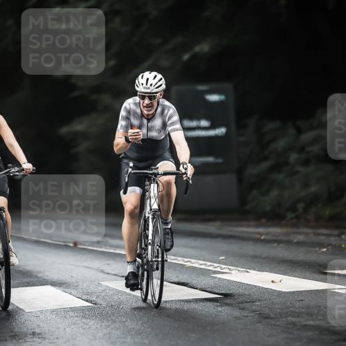 13.09.2026 - Stadtparktriathlon H.Heesch http://msf.ph/oto/10382080 13.09.2026 12:28:55 Radfahren 953, 1006, 1015, 1050, 1066, 1088, 1149 meine-sportfotos.de