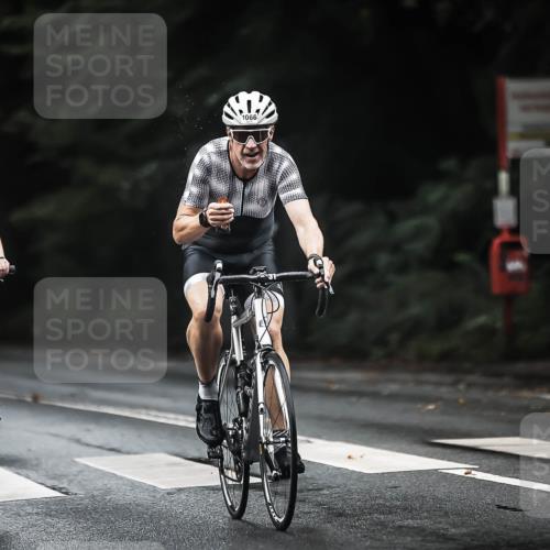 13.09.2026 - Stadtparktriathlon H.Heesch http://msf.ph/oto/10382086 13.09.2026 12:28:56 Radfahren 953, 1006, 1015, 1050, 1066, 1088, 1149 meine-sportfotos.de