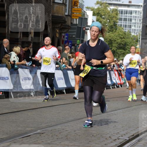 13.09.2026 - 21. swb-Marathon Bremen Strokosch-Dieckow http://msf.ph/oto/10382091 13.09.2026 11:05:13 Ziel 10198, 10283, 10315, 10465, 10729, 10741, 10850, 10855, 10856, 10940, 10975, 11006, 11133, 11272, 11366, 11395, 11518, 11705, 11757, 11939, 12002, 12005, 12235, 12420, 12493, 12495, 12498, 12500, 12502, 12522, 12563, 10186, 10411, 10432, 10576, 10697, 10717, 10802, 11146, 11326, 11334, 11394, 11571, 11572, 12011, 12055, 12079, 12080, 12251 meine-sportfotos.de