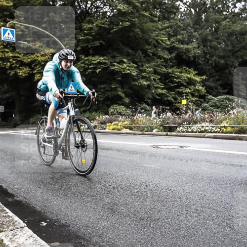 13.09.2026 - Stadtparktriathlon H.Heesch http://msf.ph/oto/10382103 13.09.2026 11:05:42 Radfahren 370, 499, 522, 541, 556 meine-sportfotos.de
