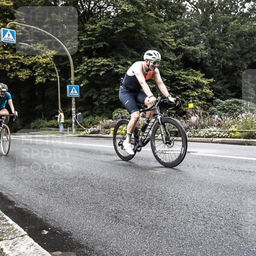 13.09.2026 - Stadtparktriathlon H.Heesch http://msf.ph/oto/10382110 13.09.2026 11:05:44 Radfahren 370, 503, 522, 541, 556 meine-sportfotos.de