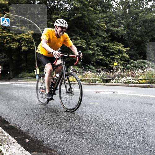 13.09.2026 - Stadtparktriathlon H.Heesch http://msf.ph/oto/10382124 13.09.2026 11:05:46 Radfahren 370, 496, 503, 512, 522, 556 meine-sportfotos.de