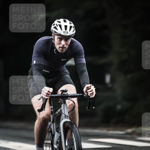 13.09.2026 - Stadtparktriathlon H.Heesch http://msf.ph/oto/10382156 13.09.2026 12:29:06 Radfahren 949, 979, 1006, 1050, 1072, 1242 meine-sportfotos.de
