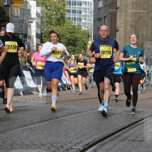 13.09.2026 - 21. swb-Marathon Bremen Strokosch-Dieckow http://msf.ph/oto/10382158 13.09.2026 11:05:15 Ziel 10198, 10283, 10315, 10465, 10729, 10741, 10850, 10855, 10856, 10940, 10975, 11006, 11133, 11272, 11395, 11518, 11757, 11939, 12002, 12005, 12064, 12235, 12420, 12493, 12495, 12498, 12500, 12502, 12522, 12563, 10186, 10411, 10432, 10697, 10717, 10802, 11146, 11314, 11334, 11387, 11394, 11521, 11571, 11572, 12055, 12251 meine-sportfotos.de