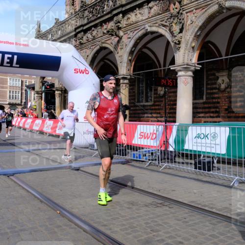 13.09.2026 - 21. swb-Marathon Bremen Tim E. http://msf.ph/oto/10382196 13.09.2026 13:18:19 Ziel 948, 1631, 1797, 1872, 2001, 2260, 2634, 2671, 3192, 3241, 3514, 3634, 4131, 4733, 5292, 5695, 5935, 5948, 6152, 6290, 6448, 8094, 8805, 8869, 8943, 8944, 9595, 9596, 9609, 9837, 13041 meine-sportfotos.de