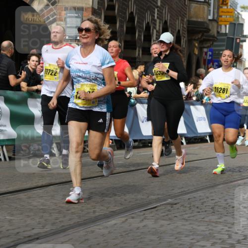 13.09.2026 - 21. swb-Marathon Bremen Strokosch-Dieckow http://msf.ph/oto/10382235 13.09.2026 11:05:16 Ziel 10198, 10283, 10315, 10465, 10729, 10741, 10850, 10855, 10856, 10940, 10975, 11006, 11133, 11272, 11395, 11518, 11757, 11939, 12002, 12005, 12064, 12235, 12420, 12493, 12495, 12498, 12500, 12502, 12522, 12563, 10186, 10411, 10432, 10717, 10802, 11146, 11314, 11334, 11387, 11394, 11521, 11571, 11572, 12055, 12251, 12330 meine-sportfotos.de