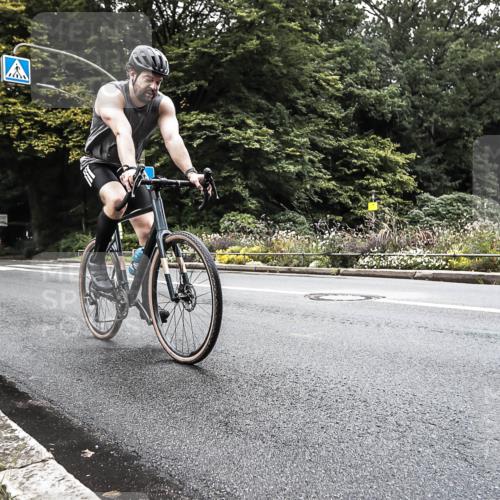 13.09.2026 - Stadtparktriathlon H.Heesch http://msf.ph/oto/10382239 13.09.2026 11:06:40 Radfahren 611, 614, 634, 656, 674 meine-sportfotos.de