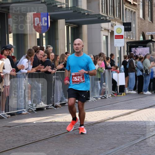 13.09.2026 - 21. swb-Marathon Bremen Strokosch-Dieckow http://msf.ph/oto/10382257 13.09.2026 12:46:39 Ziel 574, 649, 7741, 238, 574, 841, 1253, 1391, 1525 meine-sportfotos.de
