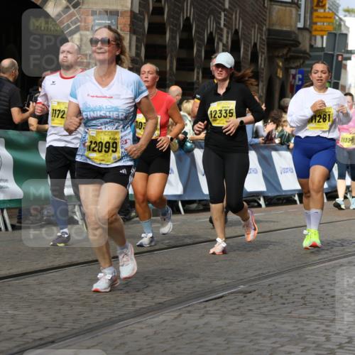 13.09.2026 - 21. swb-Marathon Bremen Strokosch-Dieckow http://msf.ph/oto/10382258 13.09.2026 11:05:16 Ziel 10198, 10283, 10315, 10465, 10729, 10741, 10850, 10855, 10856, 10940, 10975, 11006, 11133, 11272, 11395, 11518, 11757, 11939, 12002, 12005, 12064, 12235, 12420, 12493, 12495, 12498, 12500, 12502, 12522, 12563, 10186, 10411, 10432, 10717, 10802, 11146, 11314, 11334, 11387, 11394, 11521, 11571, 11572, 12055, 12251, 12330 meine-sportfotos.de