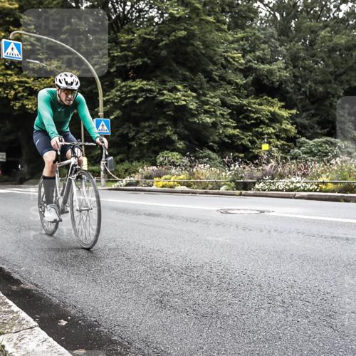 13.09.2026 - Stadtparktriathlon H.Heesch http://msf.ph/oto/10382264 13.09.2026 11:07:02 Radfahren 478, 584 meine-sportfotos.de