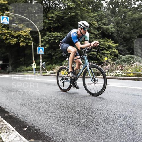 13.09.2026 - Stadtparktriathlon H.Heesch http://msf.ph/oto/10382353 13.09.2026 11:07:53 Radfahren 529, 548, 622, 649 meine-sportfotos.de