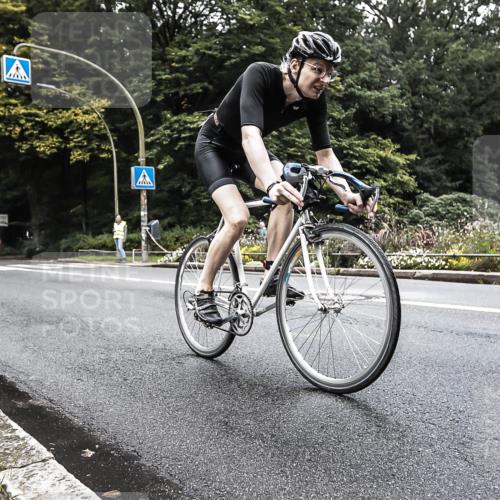13.09.2026 - Stadtparktriathlon H.Heesch http://msf.ph/oto/10382366 13.09.2026 11:08:07 Radfahren 606 meine-sportfotos.de