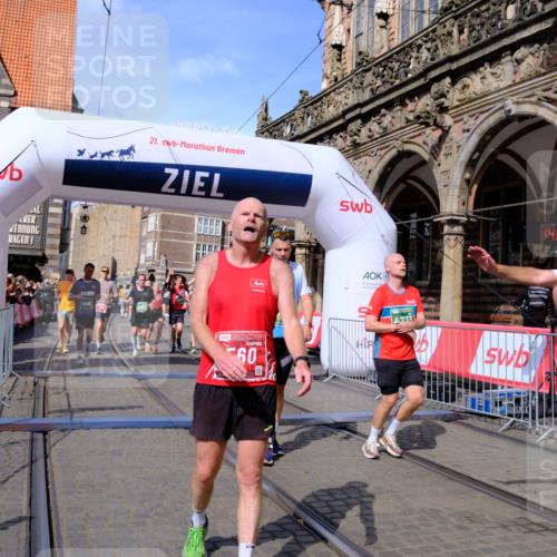 13.09.2026 - 21. swb-Marathon Bremen Tim E. http://msf.ph/oto/10382381 13.09.2026 13:18:27 Ziel 1631, 1872, 2260, 2634, 2671, 3241, 3458, 3514, 3634, 4131, 4733, 5292, 5695, 5948, 6152, 6290, 6448, 7954, 8094, 8805, 8943, 8944, 9134, 9609, 10065 meine-sportfotos.de
