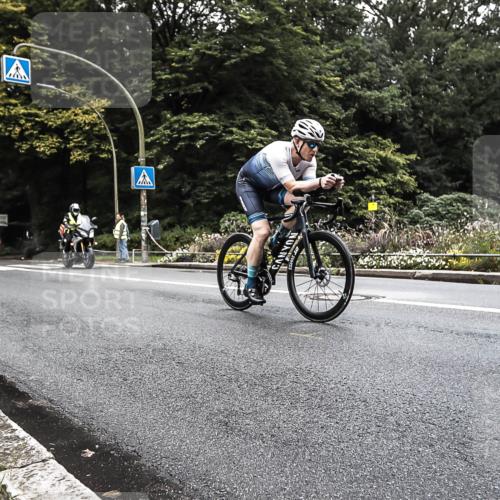 13.09.2026 - Stadtparktriathlon H.Heesch http://msf.ph/oto/10382384 13.09.2026 11:08:19 Radfahren 472, 479, 484, 629 meine-sportfotos.de