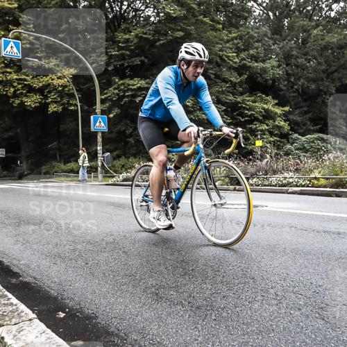 13.09.2026 - Stadtparktriathlon H.Heesch http://msf.ph/oto/10382398 13.09.2026 11:08:21 Radfahren 472, 479, 484, 629 meine-sportfotos.de
