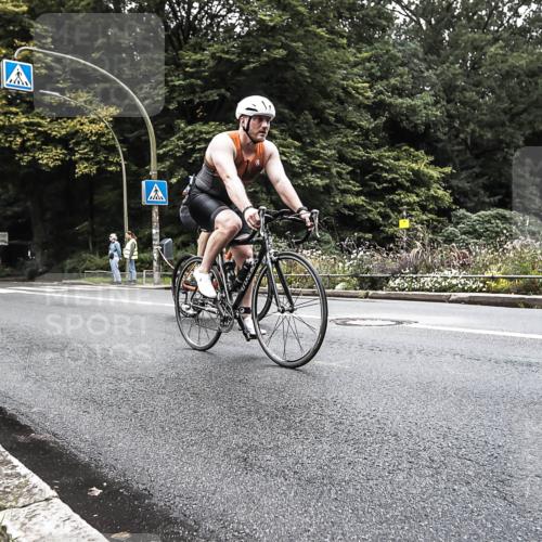 13.09.2026 - Stadtparktriathlon H.Heesch http://msf.ph/oto/10382424 13.09.2026 11:08:31 Radfahren 569, 579, 662, 663 meine-sportfotos.de