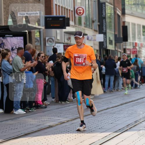 13.09.2026 - 21. swb-Marathon Bremen Strokosch-Dieckow http://msf.ph/oto/10382430 13.09.2026 12:47:46 Ziel 358, 447, 875, 420, 875, 991, 1161, 1783 meine-sportfotos.de