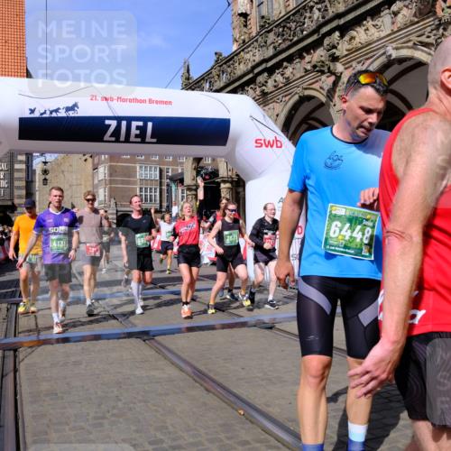 13.09.2026 - 21. swb-Marathon Bremen Tim E. http://msf.ph/oto/10382461 13.09.2026 13:18:29 Ziel 1631, 1872, 2260, 2671, 3241, 3458, 3514, 3634, 4131, 4733, 5292, 5460, 5695, 5948, 6152, 6290, 6448, 7491, 7954, 8094, 8943, 8944, 9134, 9609, 10065 meine-sportfotos.de