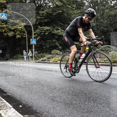 13.09.2026 - Stadtparktriathlon H.Heesch http://msf.ph/oto/10382493 13.09.2026 11:09:02 Radfahren 468, 616 meine-sportfotos.de