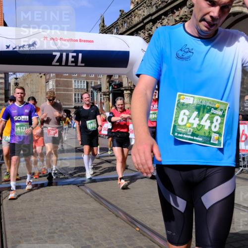 13.09.2026 - 21. swb-Marathon Bremen Tim E. http://msf.ph/oto/10382495 13.09.2026 13:18:30 Ziel 1146, 1872, 2260, 2671, 3241, 3458, 3514, 3634, 4131, 4733, 5292, 5460, 5695, 5948, 6152, 6290, 6448, 7491, 7954, 8094, 8943, 8944, 9134, 9609, 10065, 13150 meine-sportfotos.de