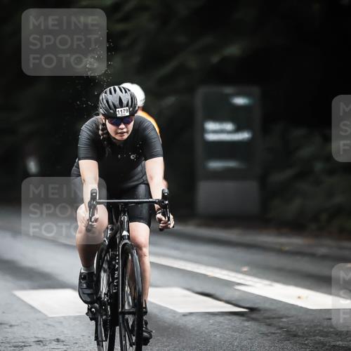 13.09.2026 - Stadtparktriathlon H.Heesch http://msf.ph/oto/10382503 13.09.2026 12:29:48 Radfahren 956, 971, 1057, 1068, 1105, 1136, 1176, 1179 meine-sportfotos.de