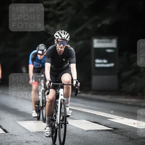 13.09.2026 - Stadtparktriathlon H.Heesch http://msf.ph/oto/10382522 13.09.2026 12:29:52 Radfahren 956, 971, 1057, 1068, 1105, 1133, 1136, 1176, 1179 meine-sportfotos.de