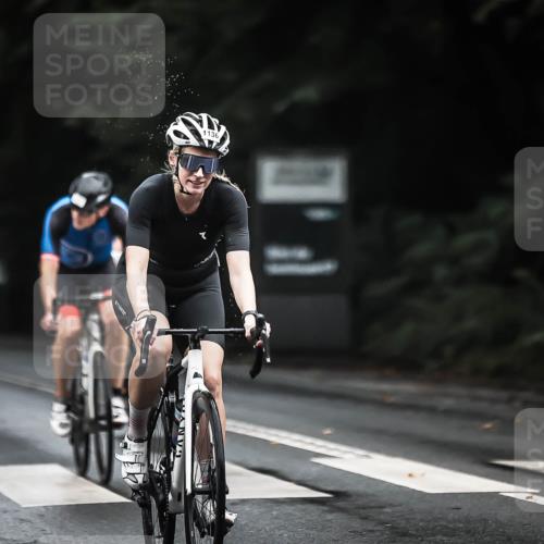 13.09.2026 - Stadtparktriathlon H.Heesch http://msf.ph/oto/10382527 13.09.2026 12:29:52 Radfahren 956, 971, 1057, 1068, 1105, 1133, 1136, 1176, 1179 meine-sportfotos.de