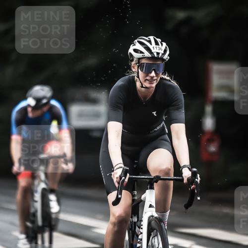 13.09.2026 - Stadtparktriathlon H.Heesch http://msf.ph/oto/10382537 13.09.2026 12:29:52 Radfahren 956, 971, 1057, 1068, 1105, 1133, 1136, 1176, 1179 meine-sportfotos.de