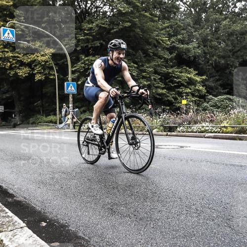13.09.2026 - Stadtparktriathlon H.Heesch http://msf.ph/oto/10382610 13.09.2026 11:10:31 Radfahren 610, 1799 meine-sportfotos.de
