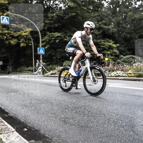 13.09.2026 - Stadtparktriathlon H.Heesch http://msf.ph/oto/10382618 13.09.2026 11:10:35 Radfahren 473, 520, 524, 690 meine-sportfotos.de