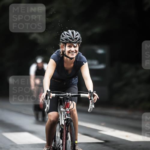 13.09.2026 - Stadtparktriathlon H.Heesch http://msf.ph/oto/10382659 13.09.2026 12:30:05 Radfahren 983, 1040, 1109, 1118, 1154 meine-sportfotos.de