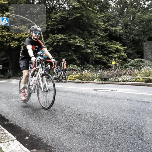 13.09.2026 - Stadtparktriathlon H.Heesch http://msf.ph/oto/10382685 13.09.2026 11:11:32 Radfahren 596, 655, 666 meine-sportfotos.de