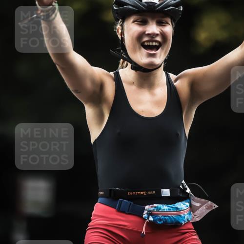 13.09.2026 - Stadtparktriathlon H.Heesch http://msf.ph/oto/10382723 13.09.2026 12:30:08 Radfahren 996, 1040, 1109, 1118, 1151, 1154 meine-sportfotos.de