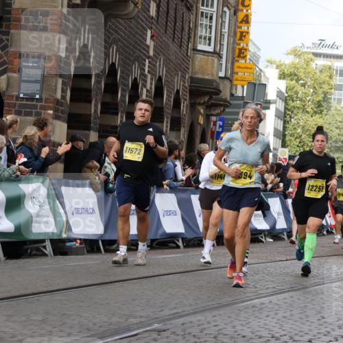 13.09.2026 - 21. swb-Marathon Bremen Strokosch-Dieckow http://msf.ph/oto/10382733 13.09.2026 11:05:33 Ziel 10370, 10411, 10576, 10697, 10717, 10718, 10800, 10802, 10995, 11102, 11105, 11157, 11218, 11281, 11326, 11334, 11584, 11616, 11722, 11900, 12002, 12011, 12064, 12079, 12080, 12099, 12335, 10168, 10238, 10259, 10260, 10457, 10864, 11024, 11520, 11791, 11947, 12156, 12362, 12378, 12501, 12773 meine-sportfotos.de
