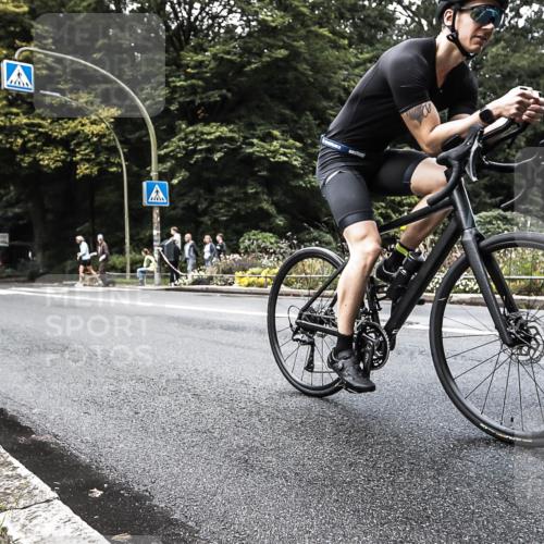 13.09.2026 - Stadtparktriathlon H.Heesch http://msf.ph/oto/10382734 13.09.2026 11:11:44 Radfahren 470, 498, 547 meine-sportfotos.de