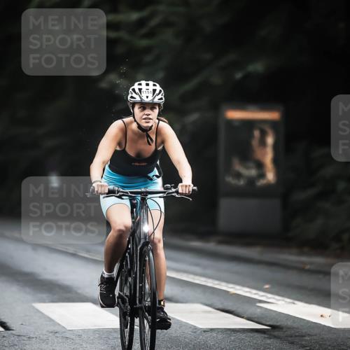 13.09.2026 - Stadtparktriathlon H.Heesch http://msf.ph/oto/10382735 13.09.2026 12:30:12 Radfahren 996, 1040, 1118, 1151 meine-sportfotos.de