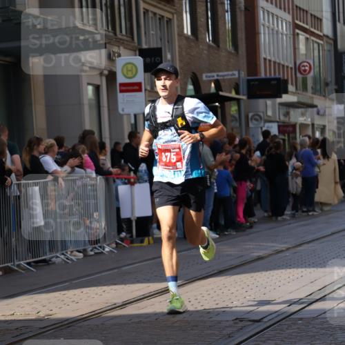 13.09.2026 - 21. swb-Marathon Bremen Strokosch-Dieckow http://msf.ph/oto/10382739 13.09.2026 12:48:02 Ziel 5428, 358, 447, 875, 991, 1783 meine-sportfotos.de