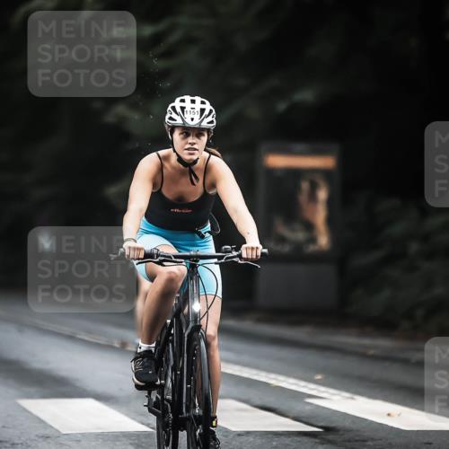 13.09.2026 - Stadtparktriathlon H.Heesch http://msf.ph/oto/10382740 13.09.2026 12:30:12 Radfahren 996, 1040, 1118, 1151 meine-sportfotos.de