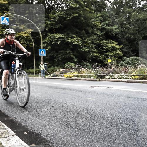 13.09.2026 - Stadtparktriathlon H.Heesch http://msf.ph/oto/10382752 13.09.2026 11:11:58 Radfahren 423, 603 meine-sportfotos.de