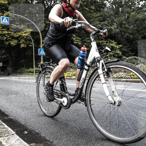 13.09.2026 - Stadtparktriathlon H.Heesch http://msf.ph/oto/10382756 13.09.2026 11:11:59 Radfahren 423, 603 meine-sportfotos.de