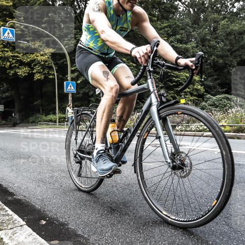 13.09.2026 - Stadtparktriathlon H.Heesch http://msf.ph/oto/10382759 13.09.2026 11:12:07 Radfahren 600, 700 meine-sportfotos.de
